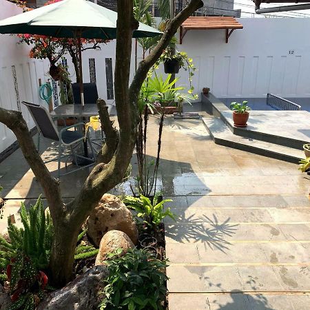 Villa Rumah Ibu Dago Bandung Exterior photo