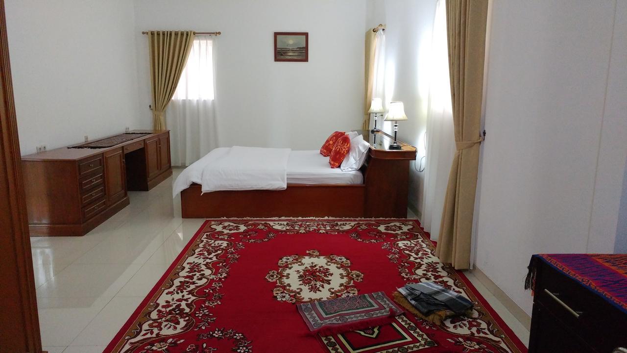Villa Rumah Ibu Dago Bandung Exterior photo